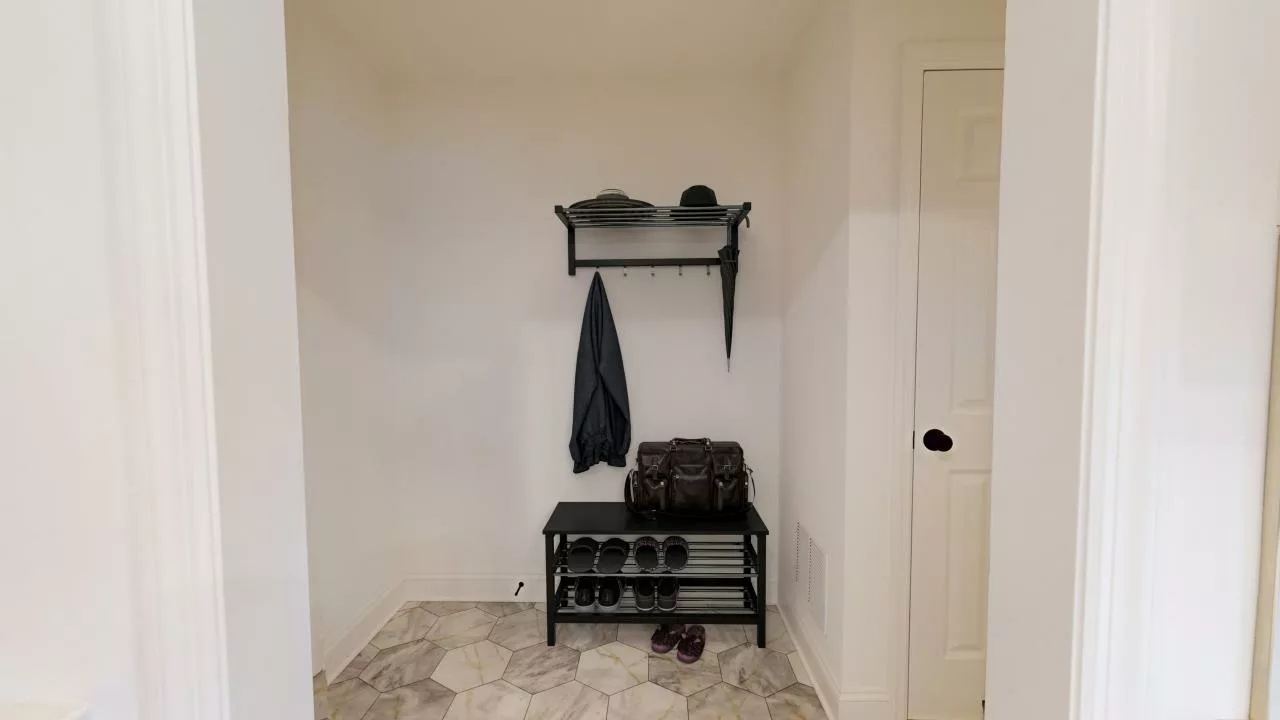 Rockford Owners Entry